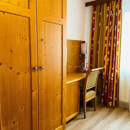 Altstadt Glockenhof Hotel *