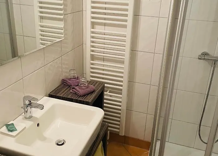 Altstadt Glockenhof Eltville am Rhein